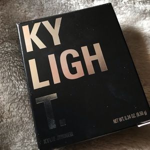 NEW Kylie Cosmetics Kylight